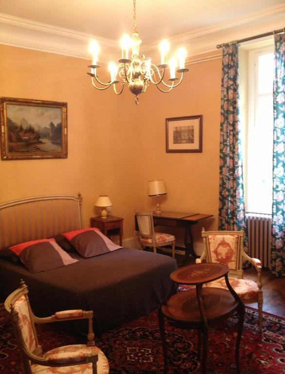 Chateau De Villars Villeneuve-sur-Allier 部屋 写真